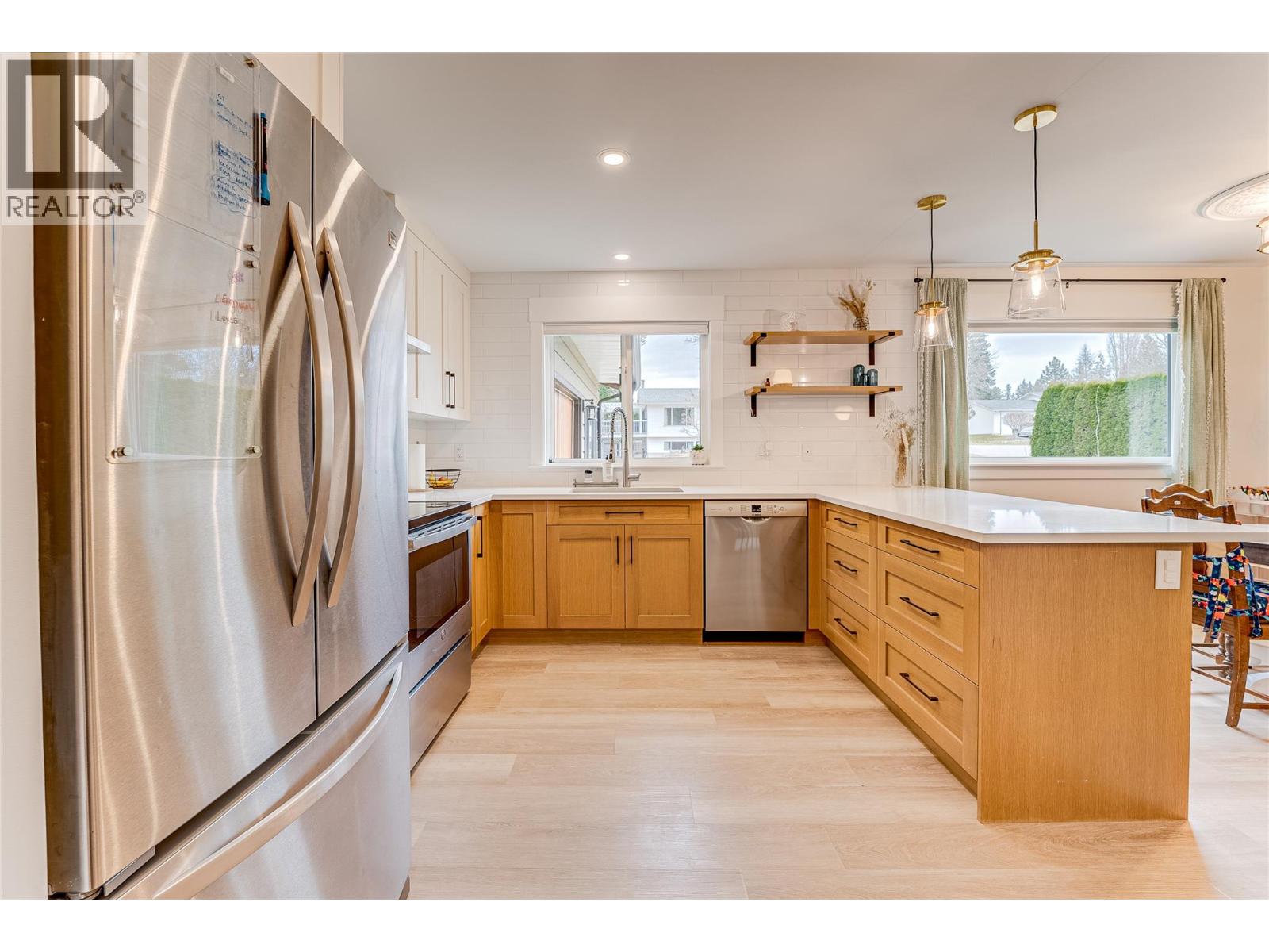 551 28 Street SE, Salmon Arm