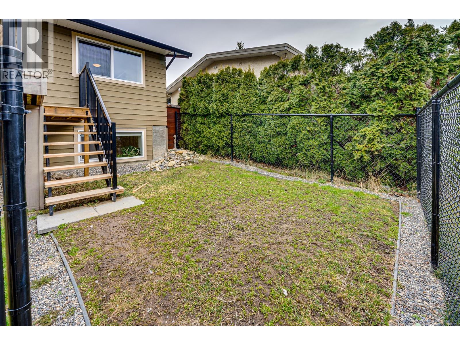 551 28 Street SE, Salmon Arm