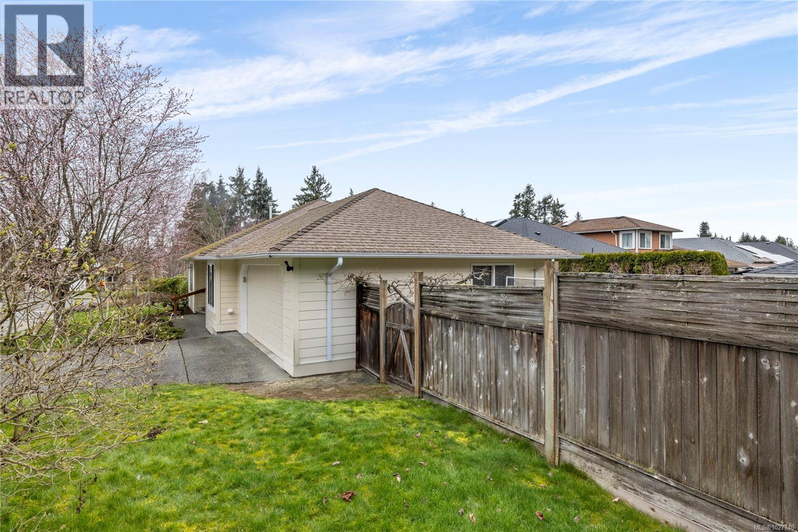 4 Trill Dr, Parksville