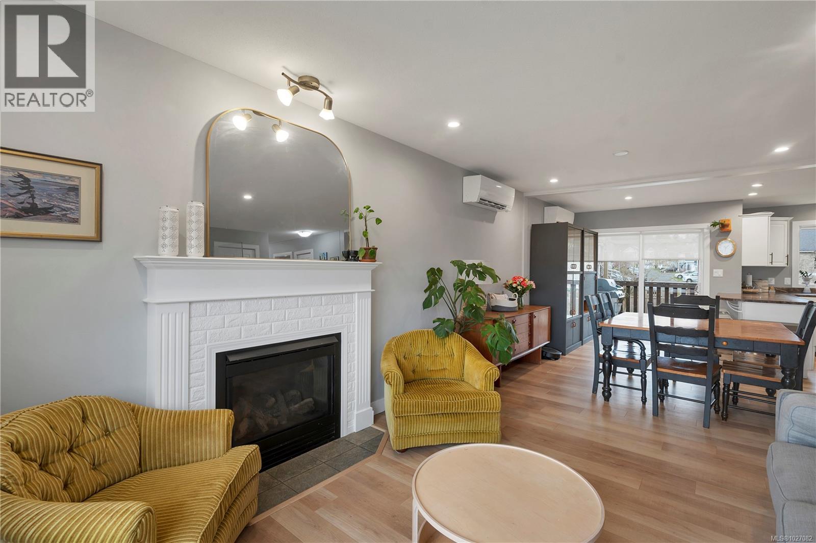 2070 COLLEGE DR - 13