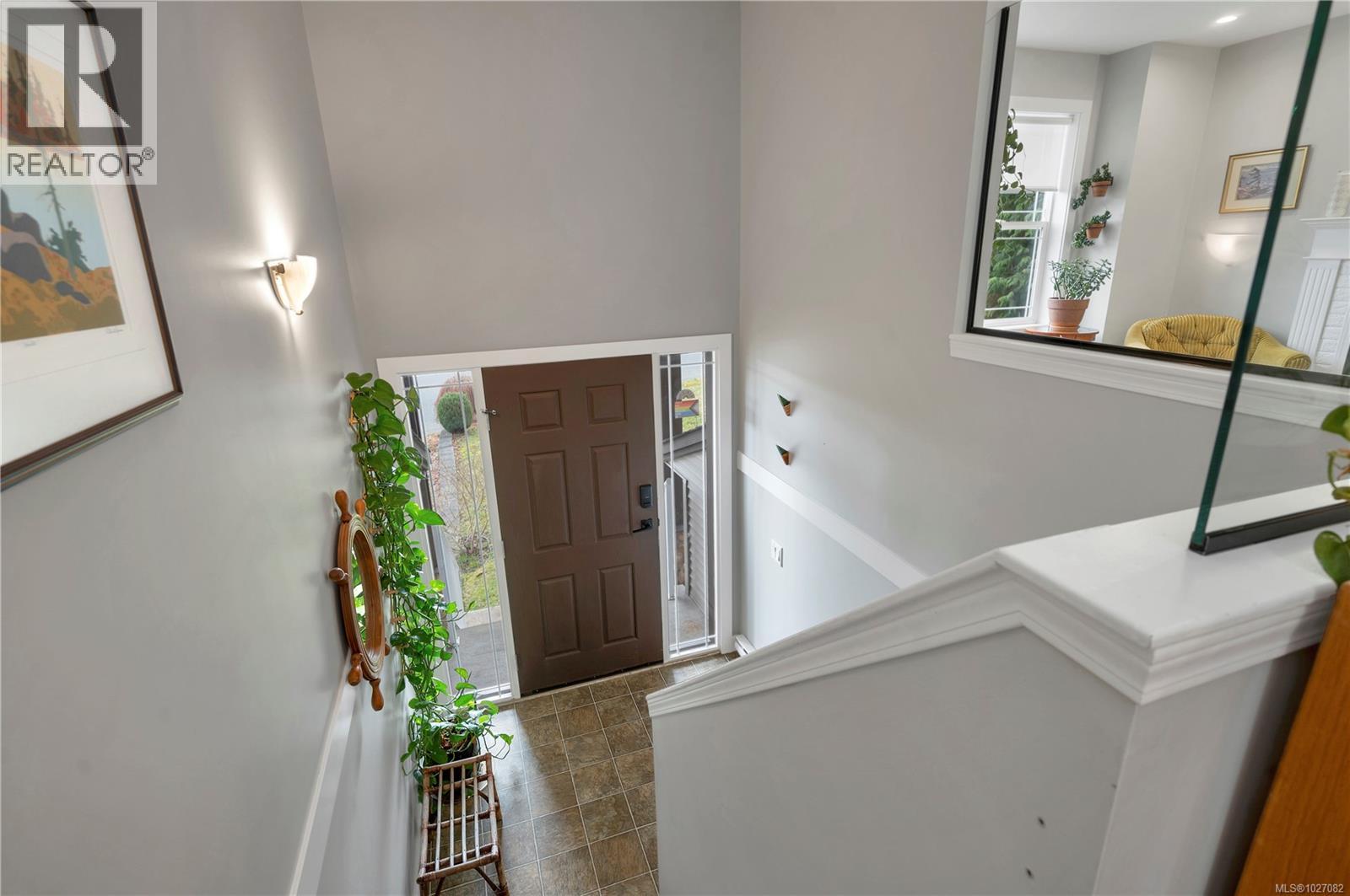 2070 COLLEGE DR - 15