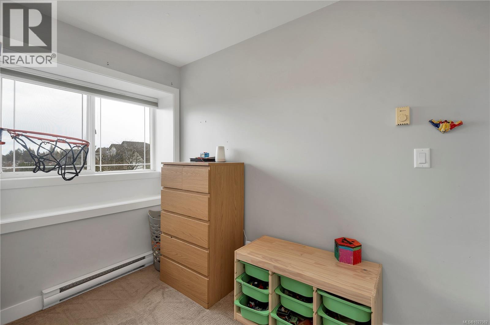 2070 COLLEGE DR - 22