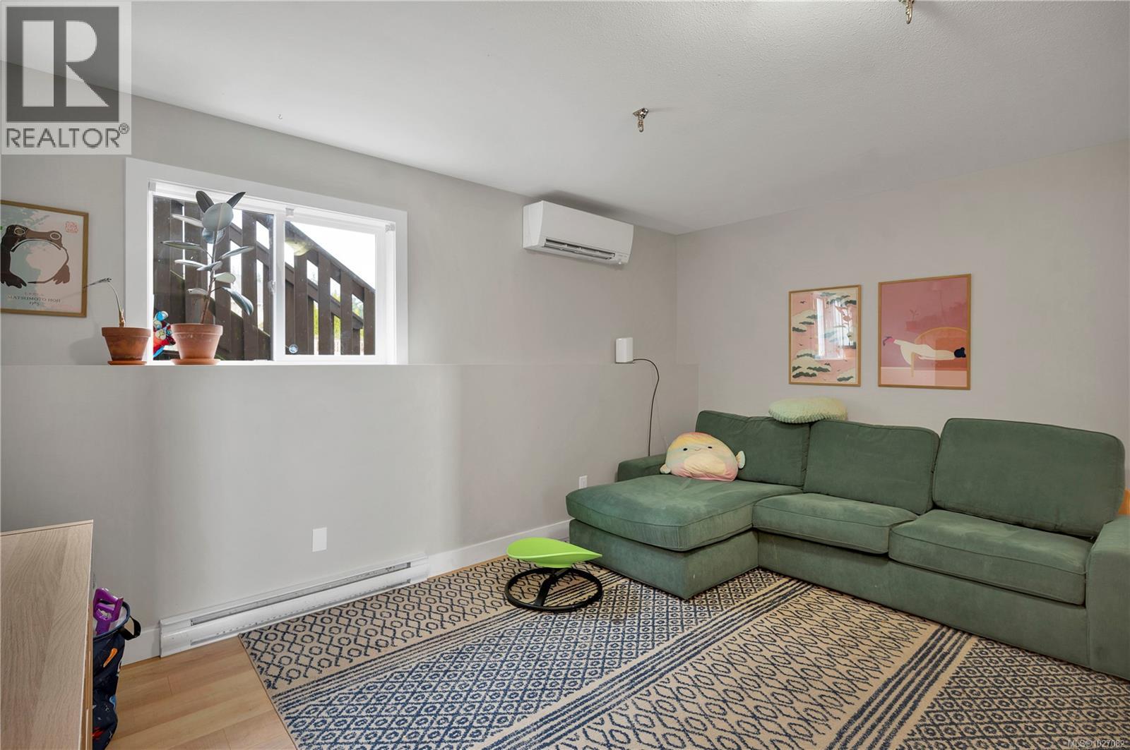 2070 COLLEGE DR - 27