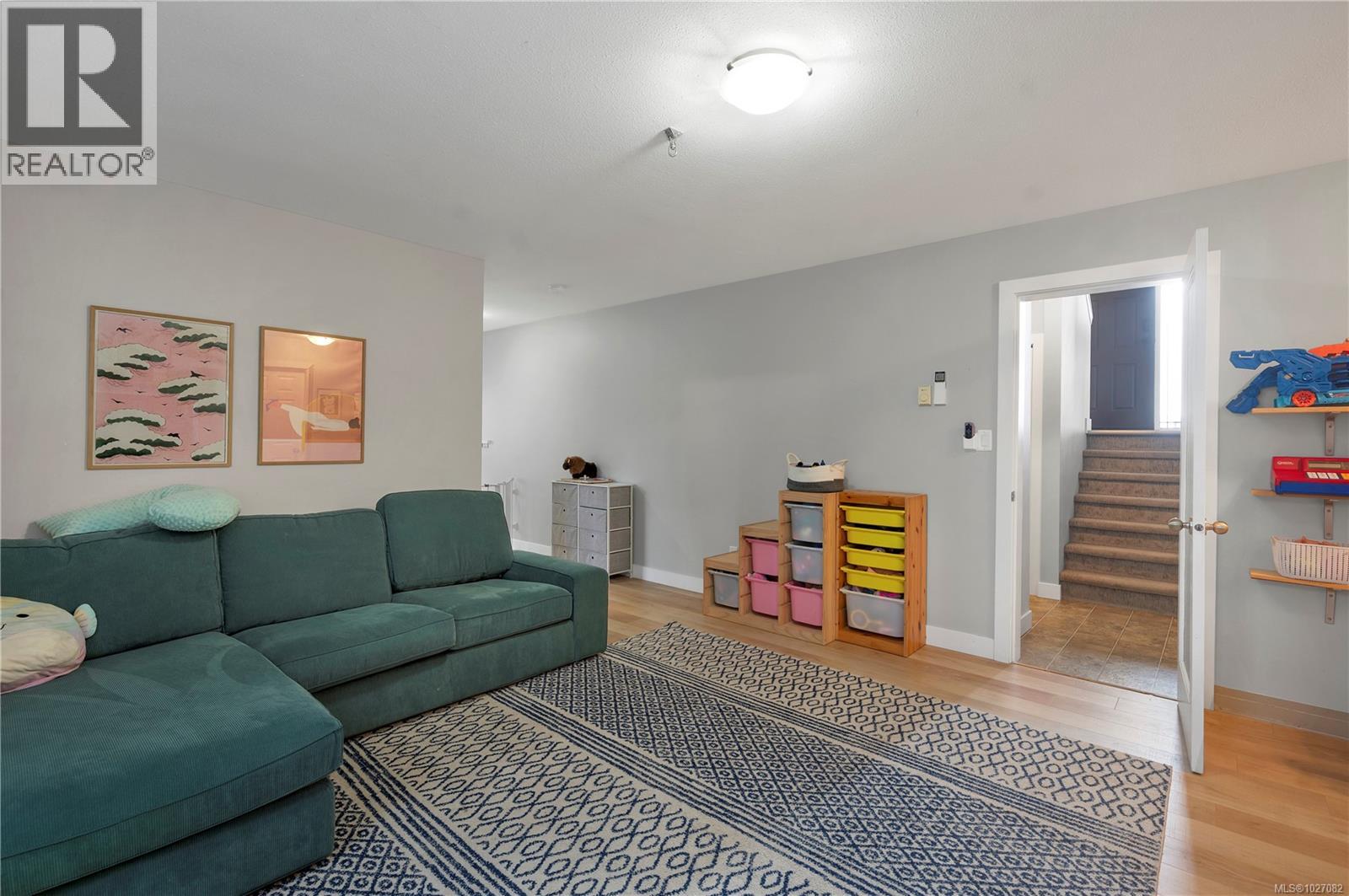 2070 COLLEGE DR - 28