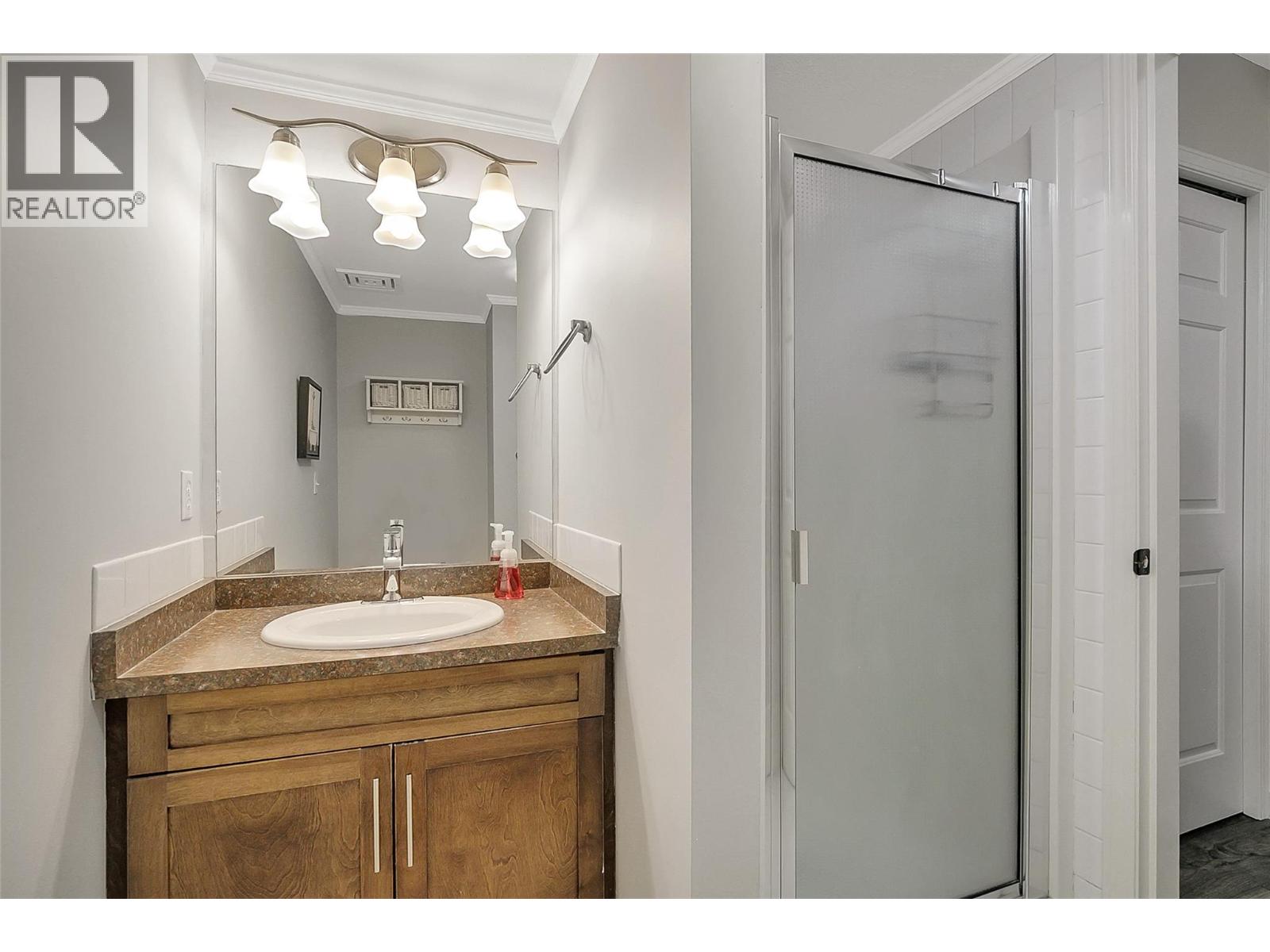 3175 De Montreuil Court Court Unit# 115, Kelowna