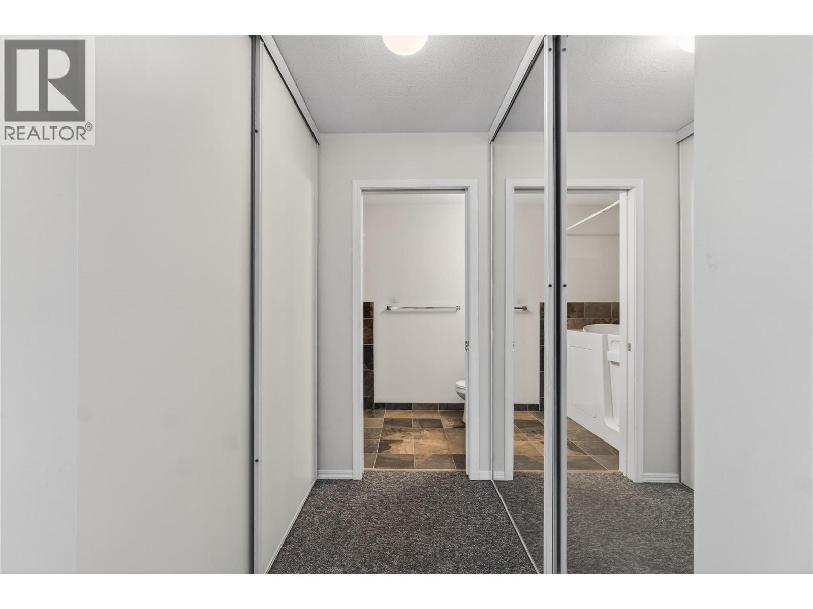 5 HIGHWAY 97A SICAMOUS Sicamous Creek Mobile Home Park Creek Unit# 11, Sicamous