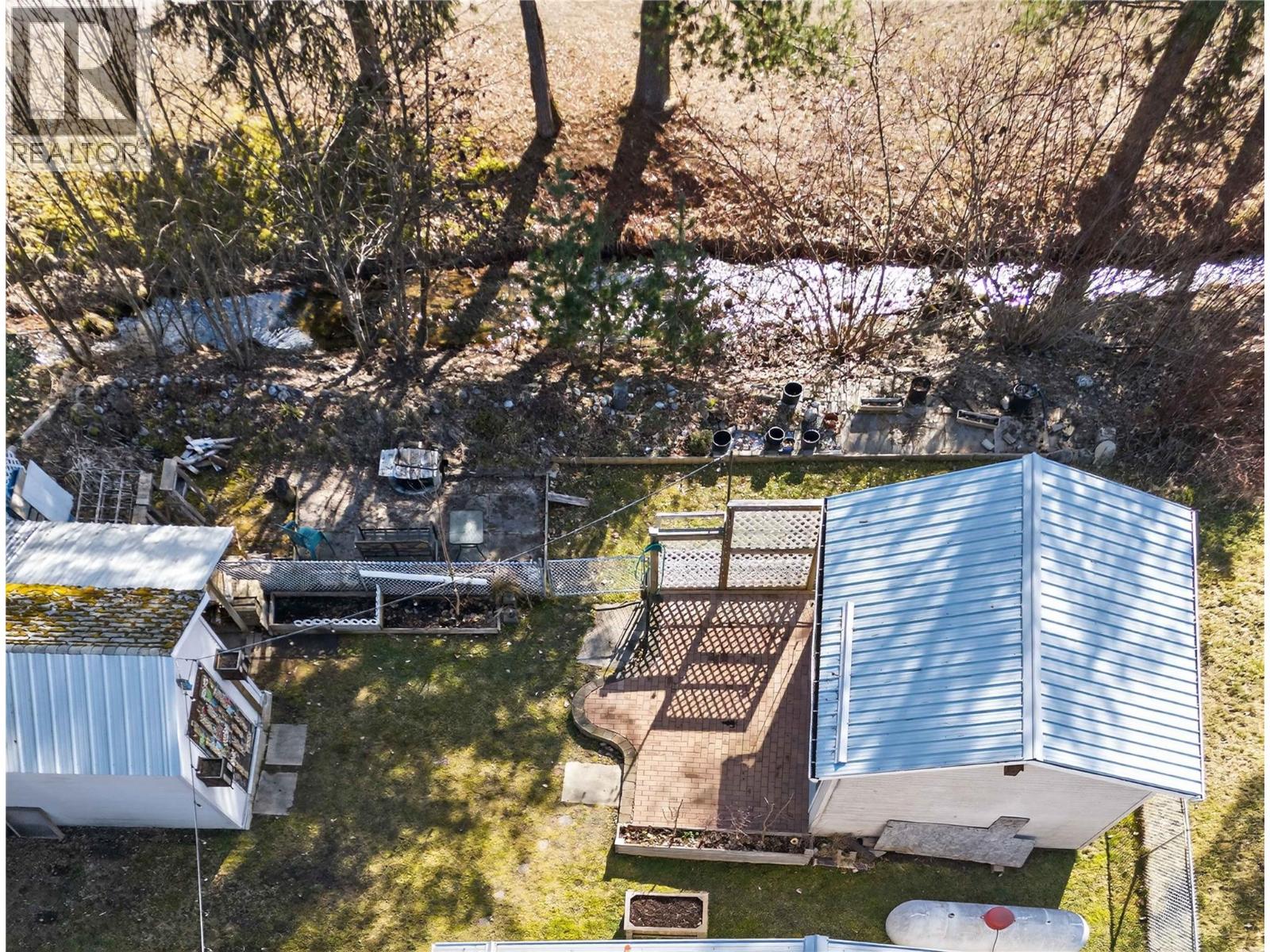 5 HIGHWAY 97A SICAMOUS Sicamous Creek Mobile Home Park Creek Unit# 11, Sicamous