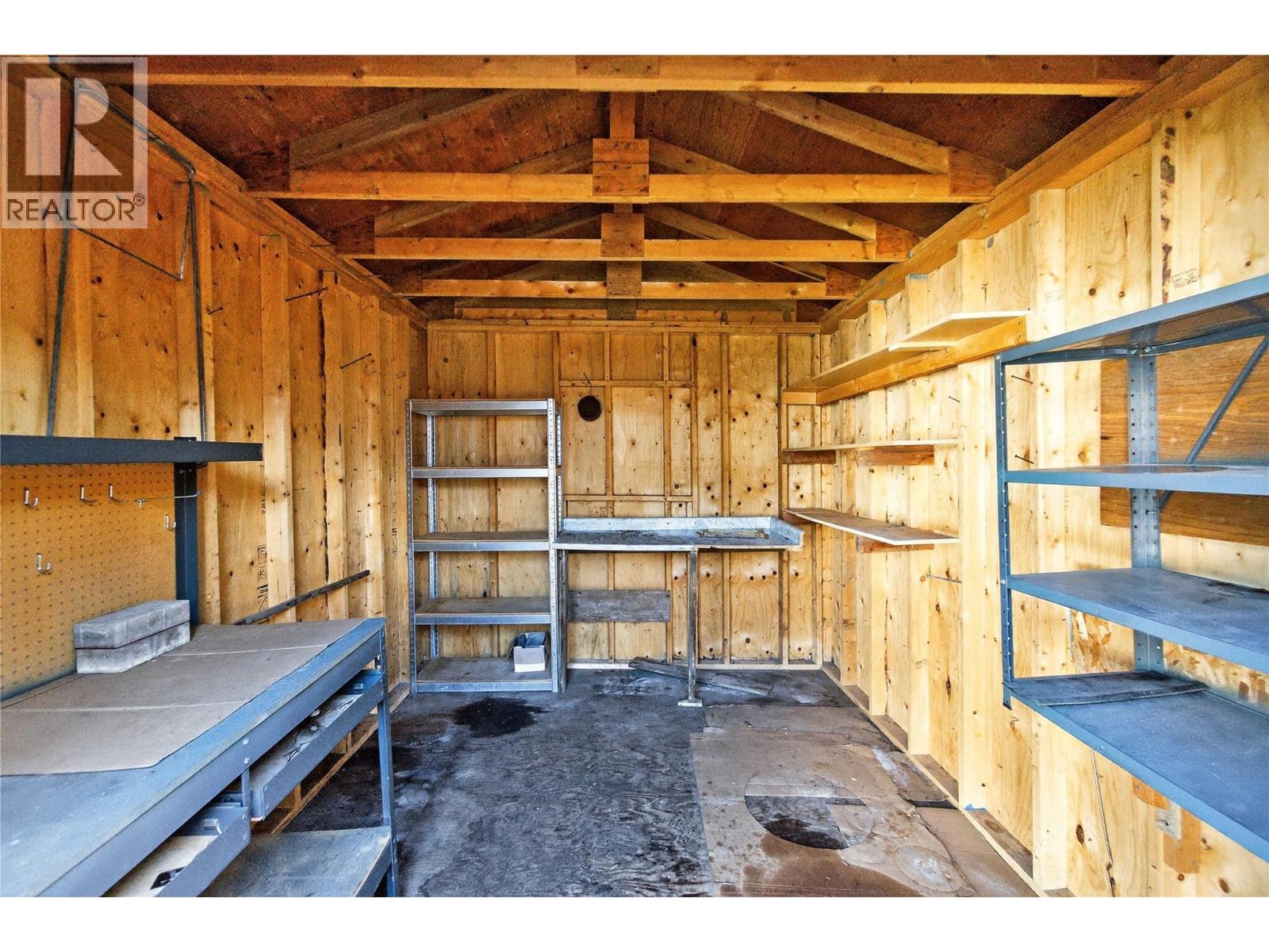 5 HIGHWAY 97A SICAMOUS Sicamous Creek Mobile Home Park Creek Unit# 11, Sicamous