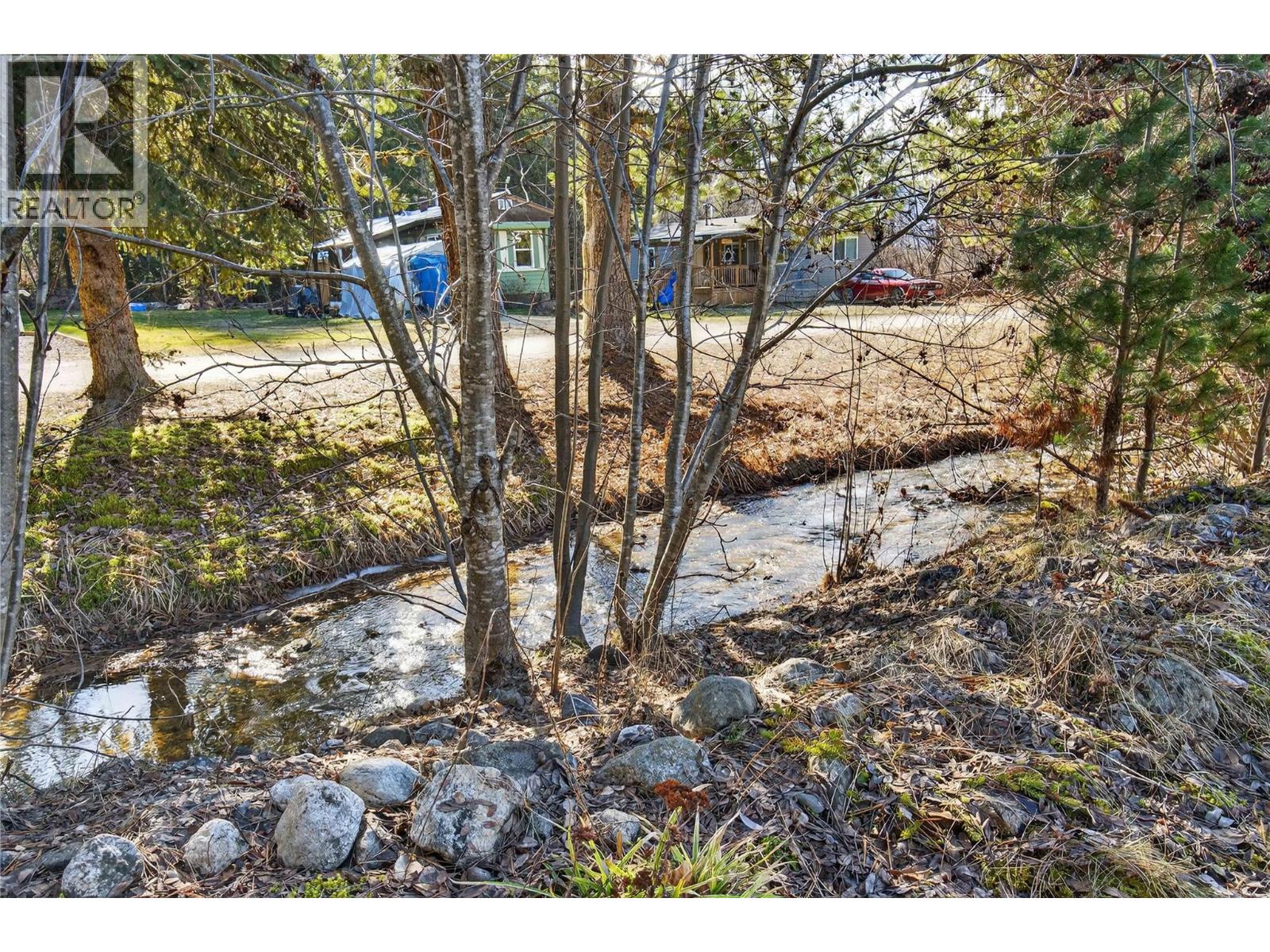 5 HIGHWAY 97A SICAMOUS Sicamous Creek Mobile Home Park Creek Unit# 11, Sicamous