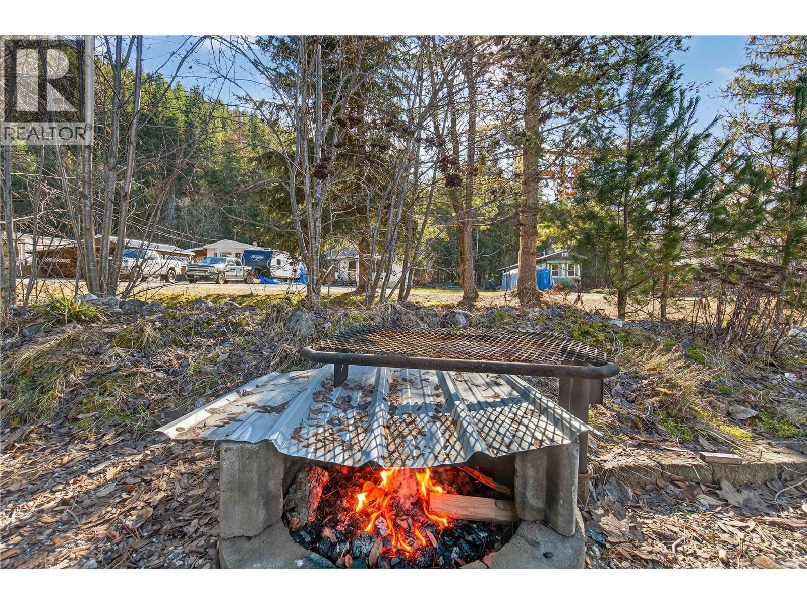 5 HIGHWAY 97A SICAMOUS Sicamous Creek Mobile Home Park Creek Unit# 11, Sicamous