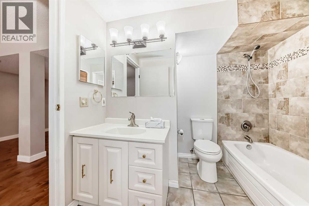 Single Family House Bi-level for Sale in  Whitehaven Road NE Whitehorn Calgary 