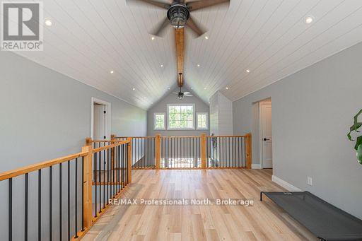Bright Loft with sunrise and sunsets