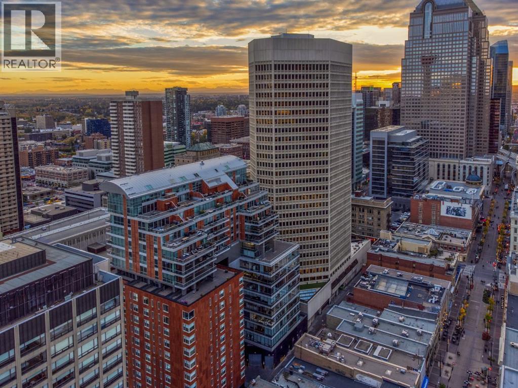 Single Family House for Sale in    Avenue SW Downtown Commercial Core Calgary 