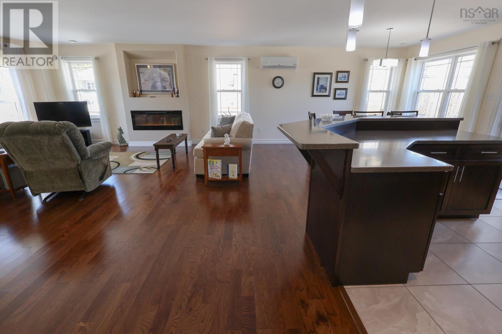 Property 25 of 44 of 40 Dr Ernst Court