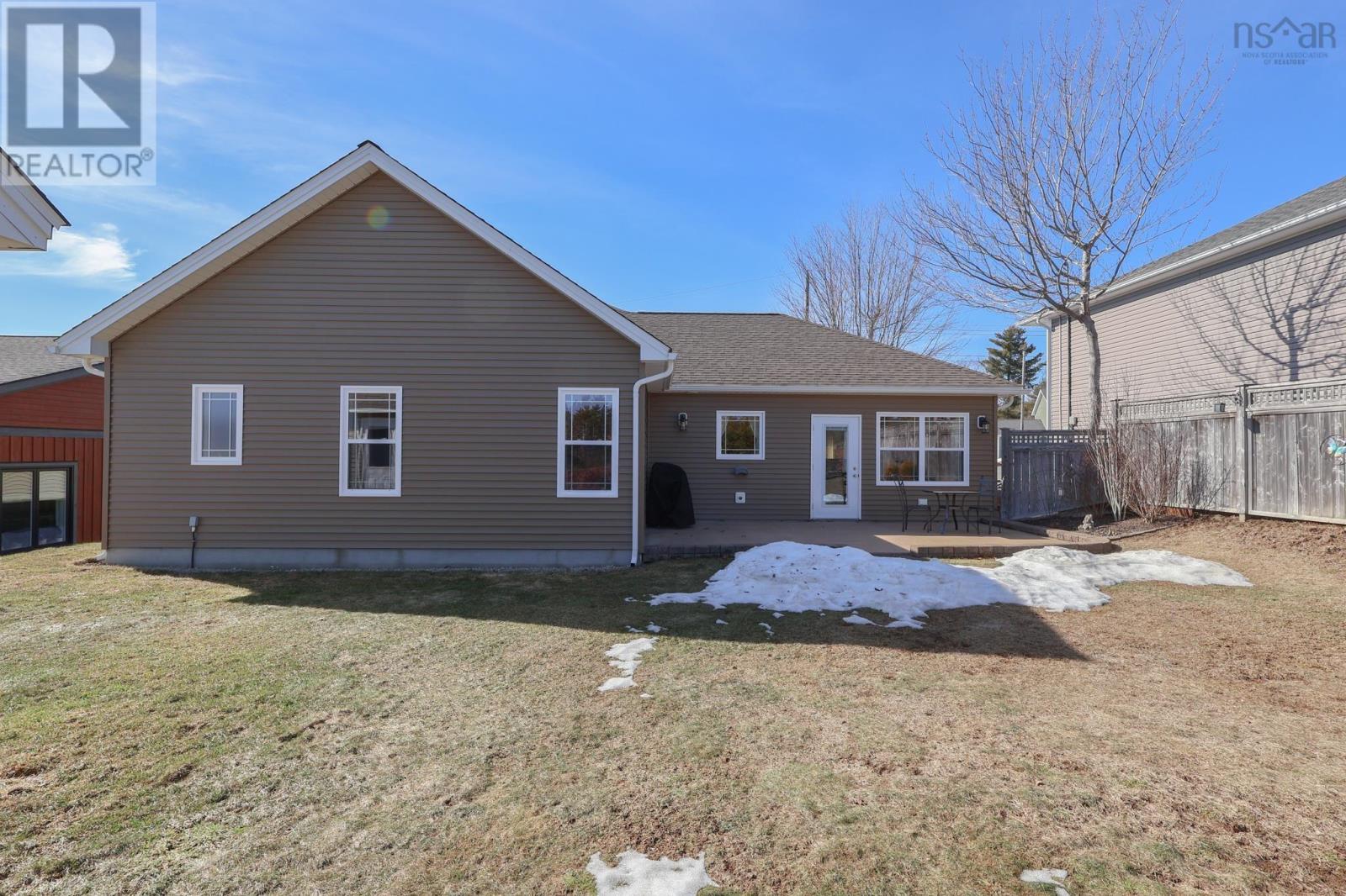 Property 7 of 44 of 40 Dr Ernst Court