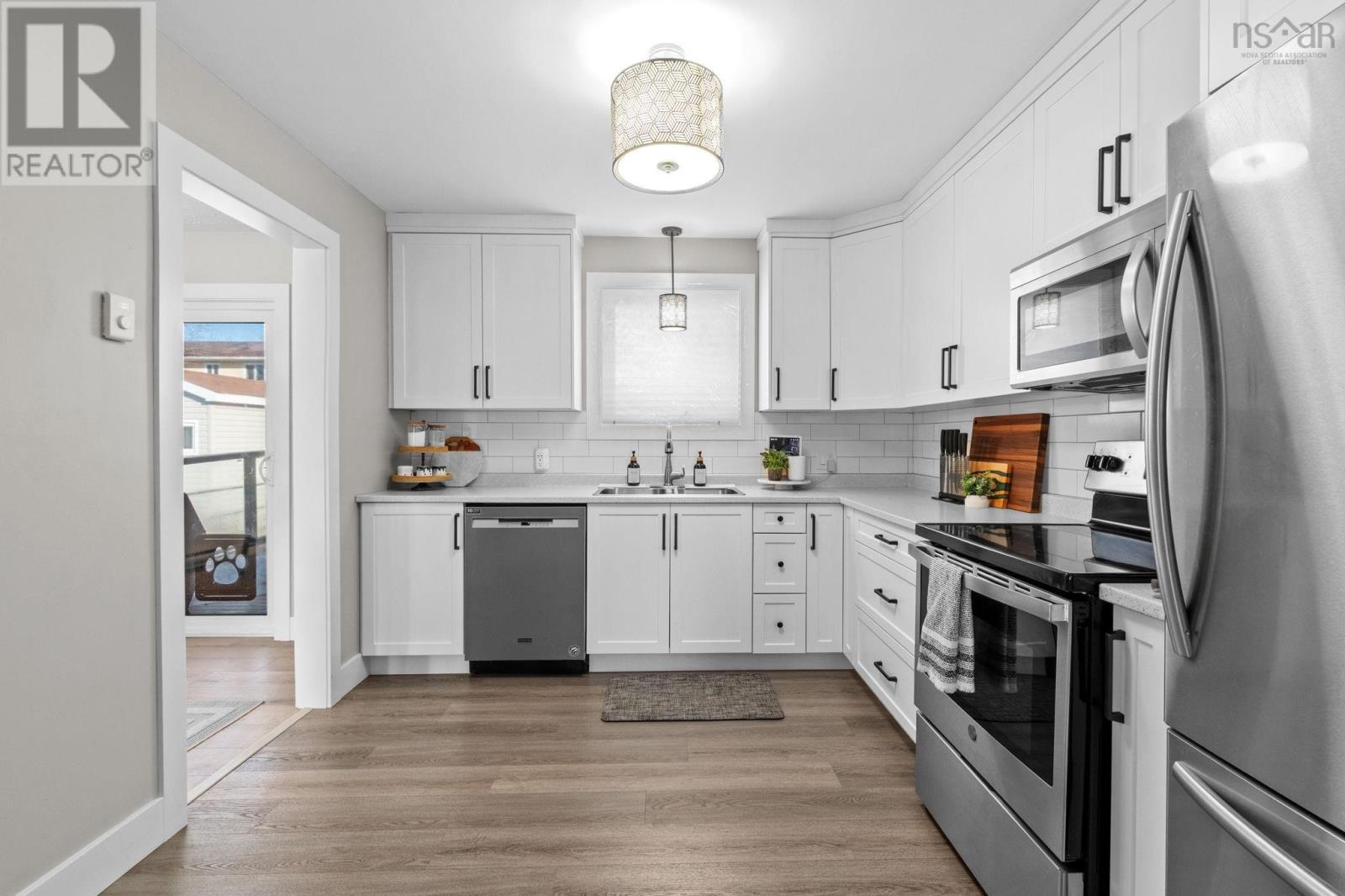 Property 23 of 47 of 107 La Pierre Crescent