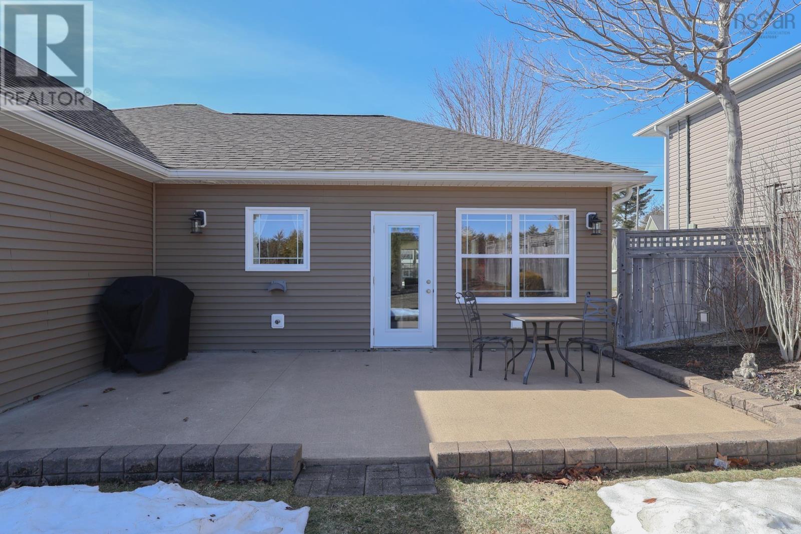 Property 24 of 44 of 40 Dr Ernst Court