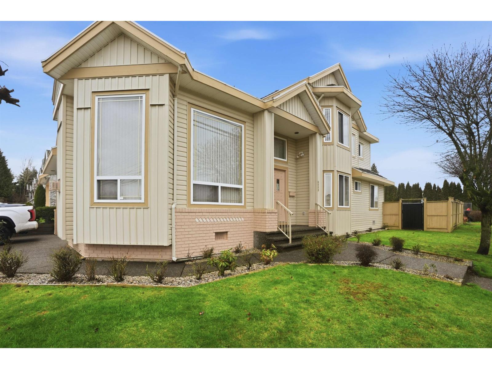 6593 125A Street - photo 2