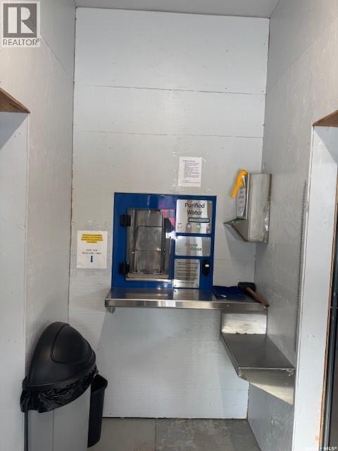 98 1st AVENUE E - photo 2