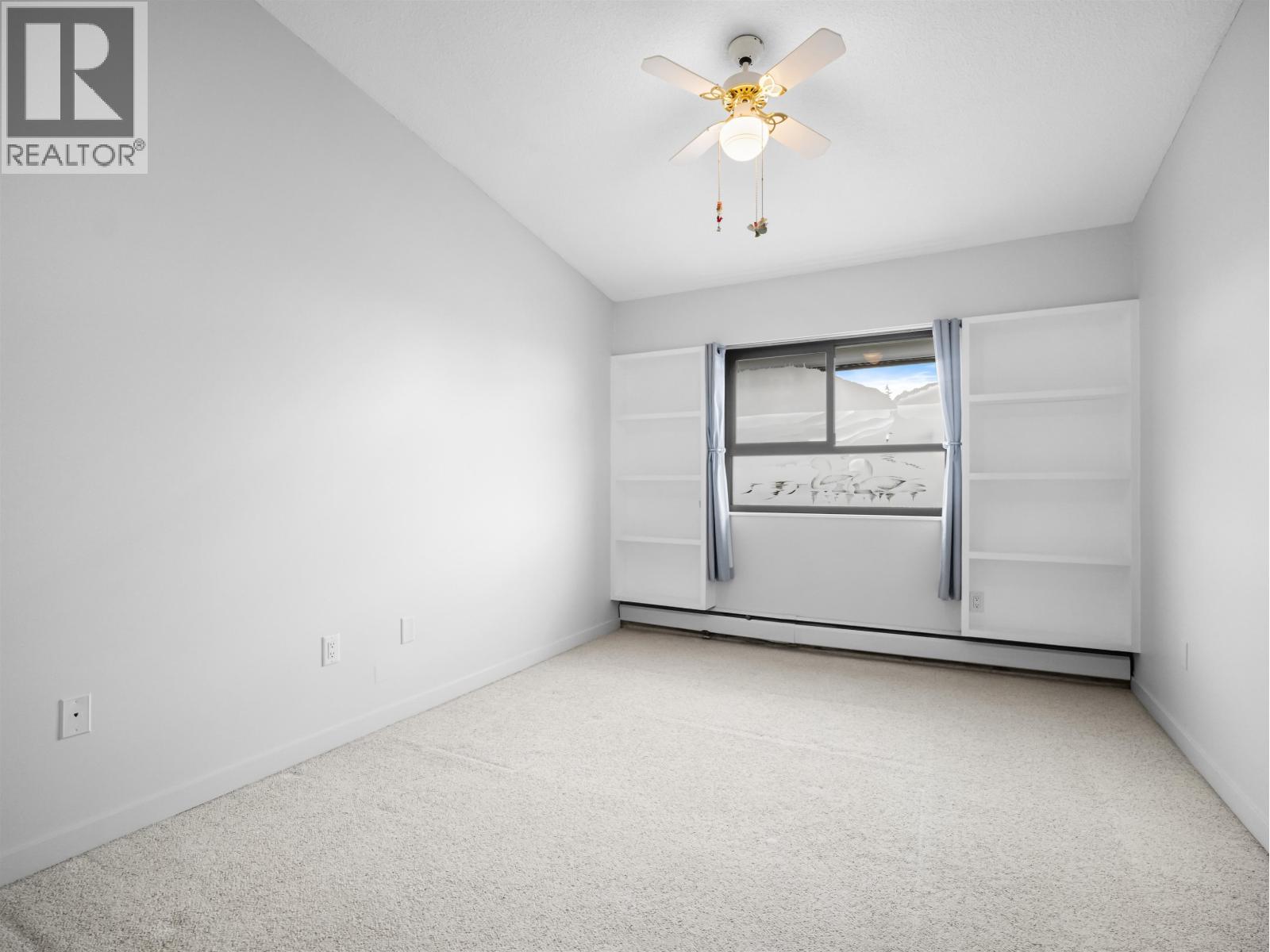 301 134 W 20TH STREET, North Vancouver