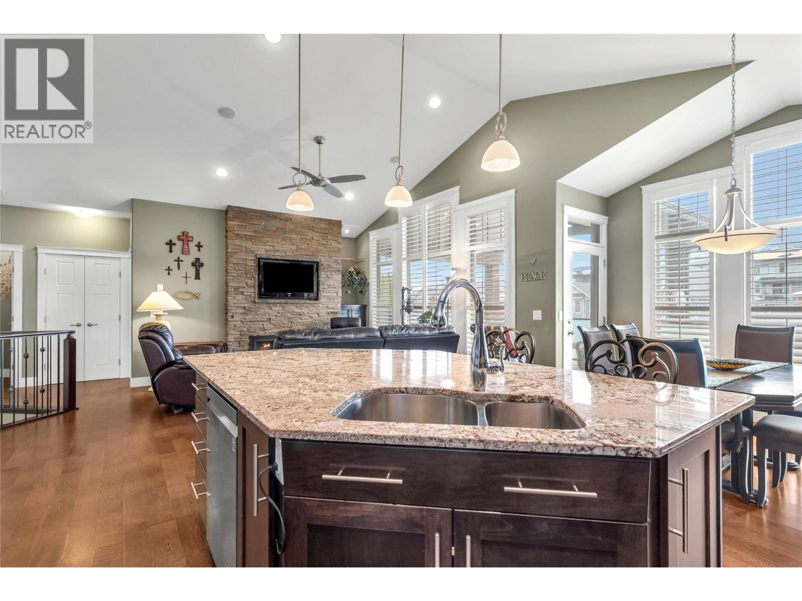  12830 Lake Hill Lane, Lake Country