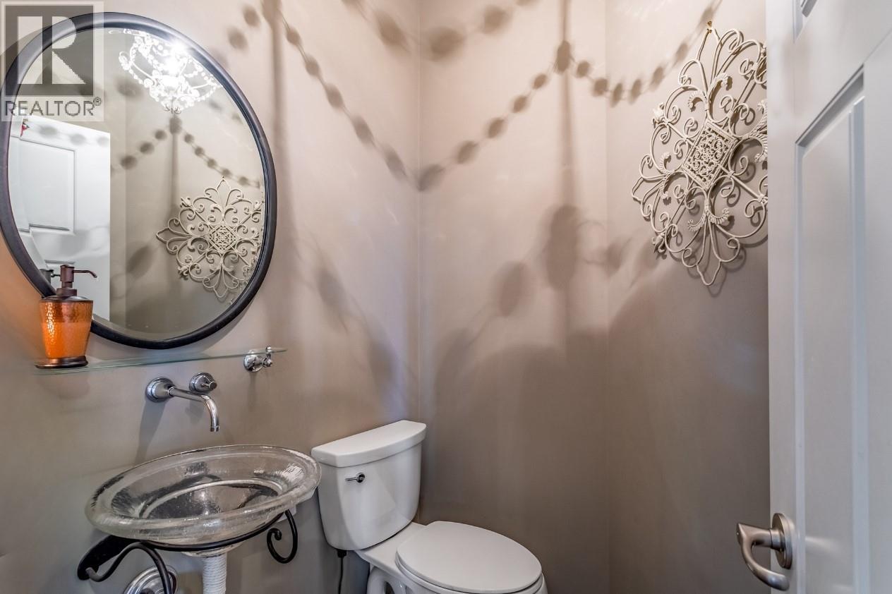  12830 Lake Hill Lane, Lake Country