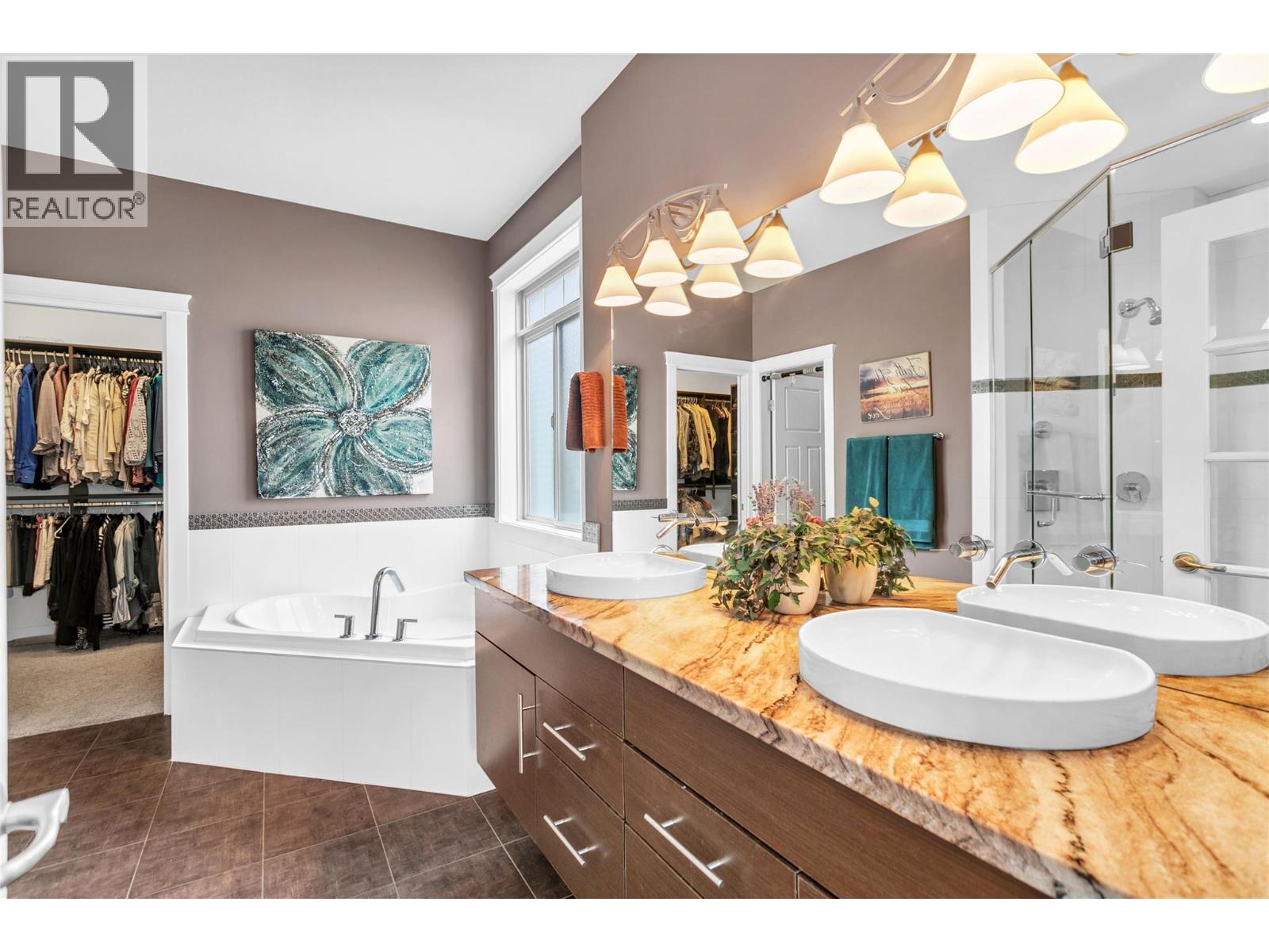  12830 Lake Hill Lane, Lake Country