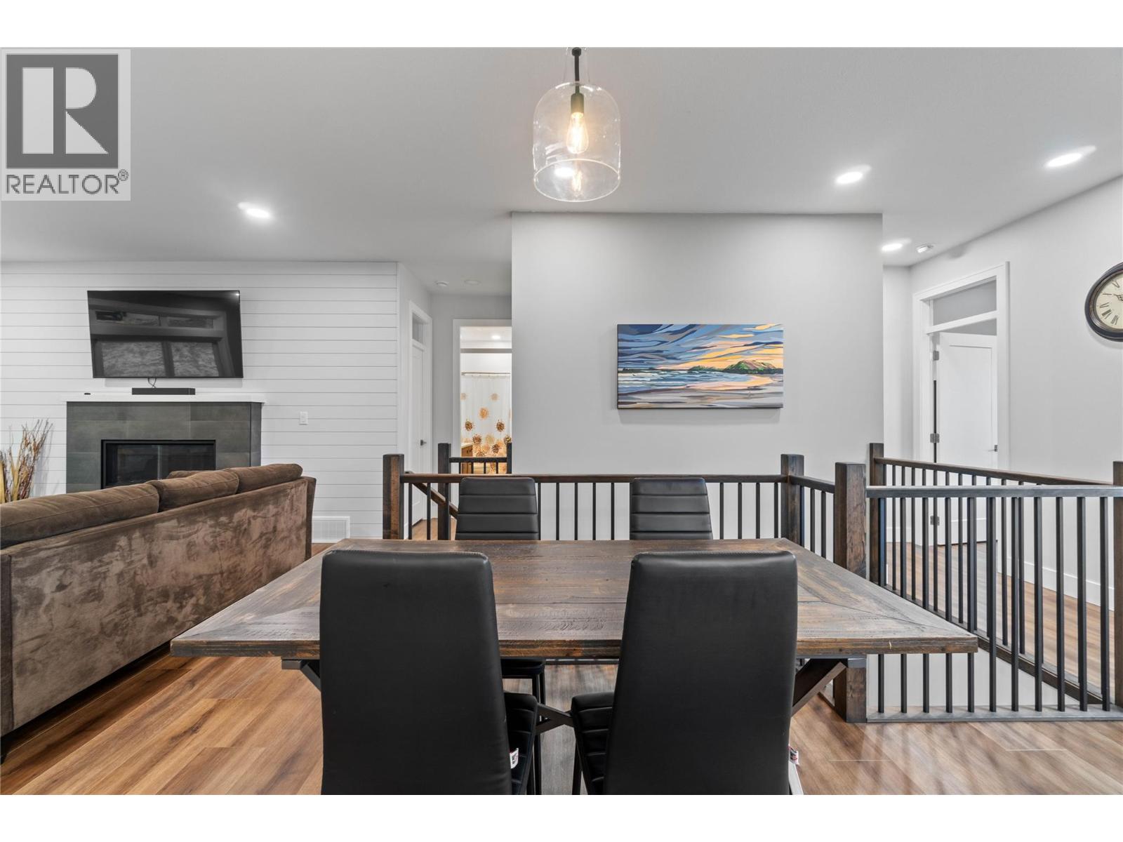 2763 Valleyview Drive, Blind Bay