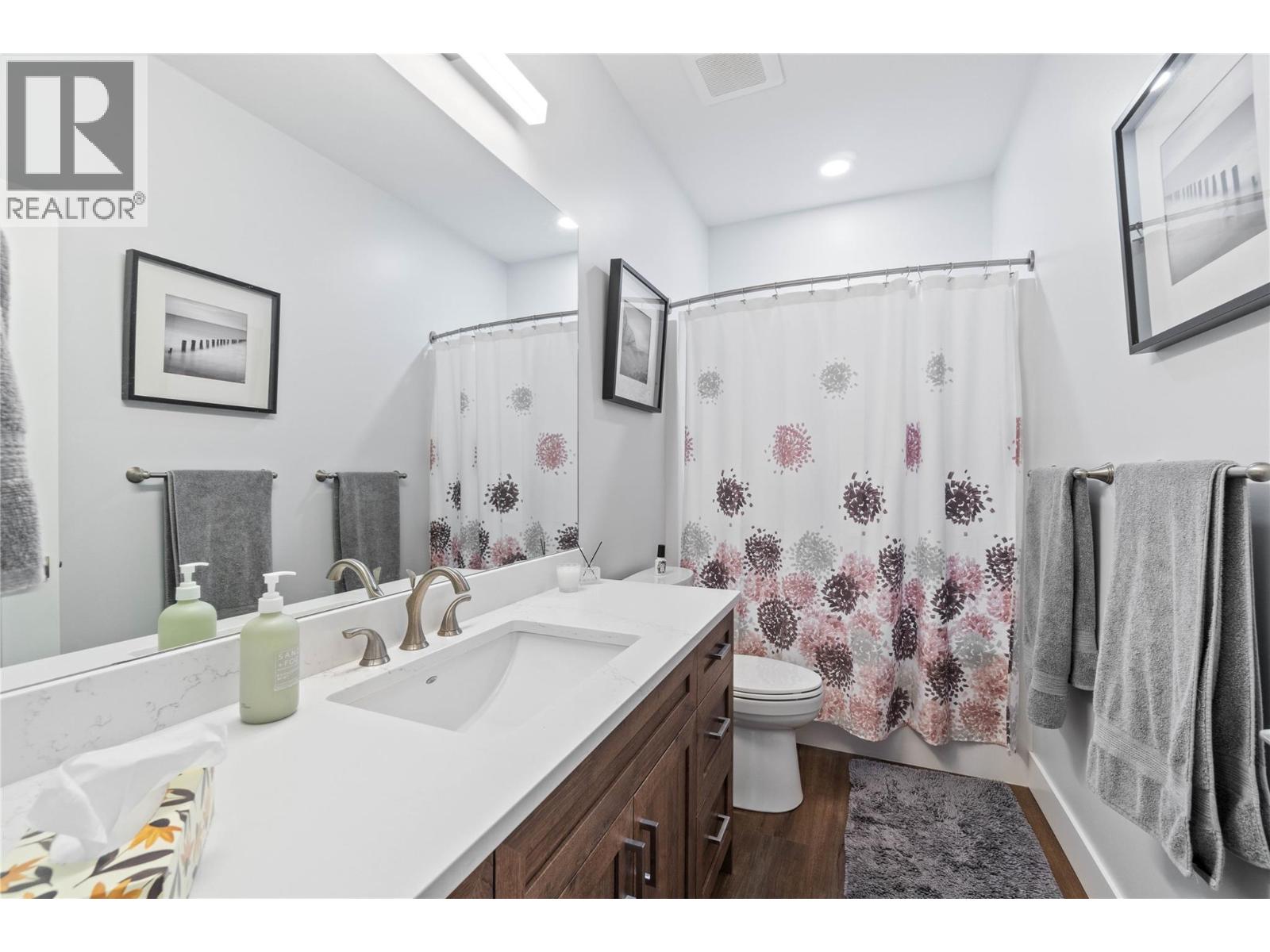 2763 Valleyview Drive, Blind Bay