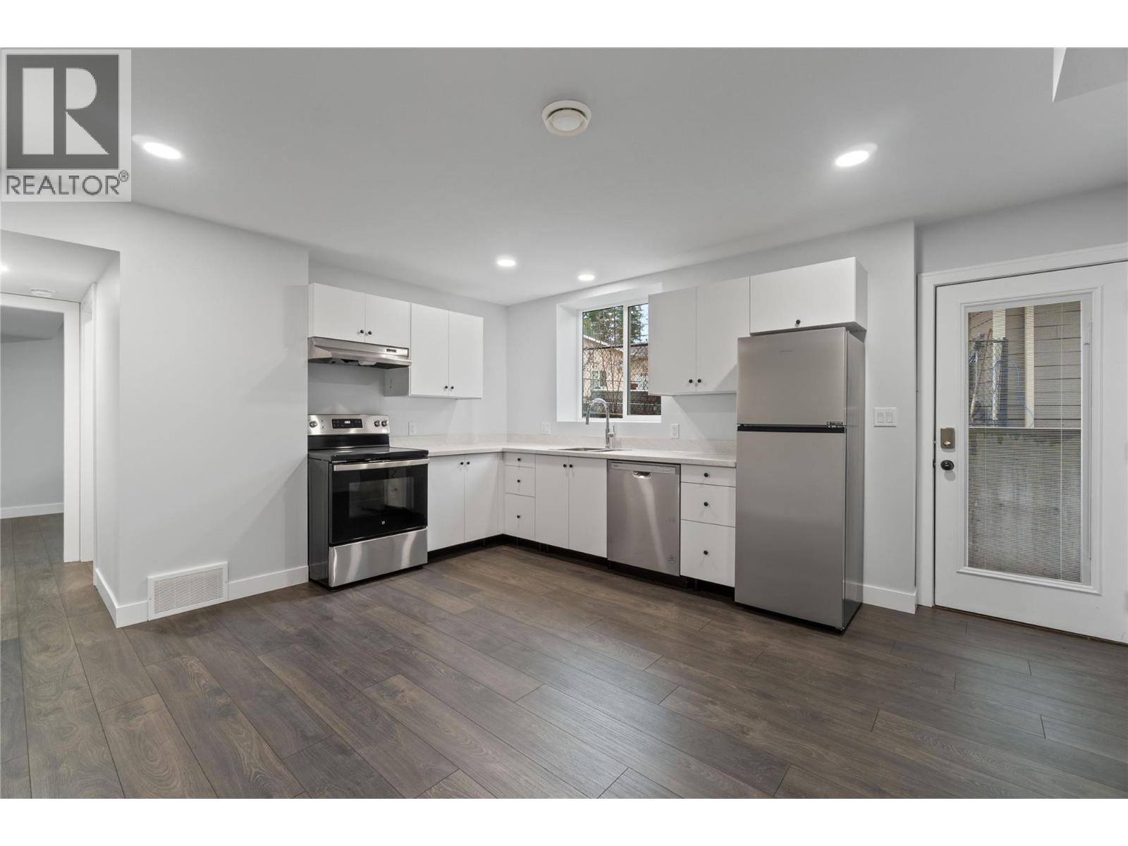 2763 Valleyview Drive, Blind Bay