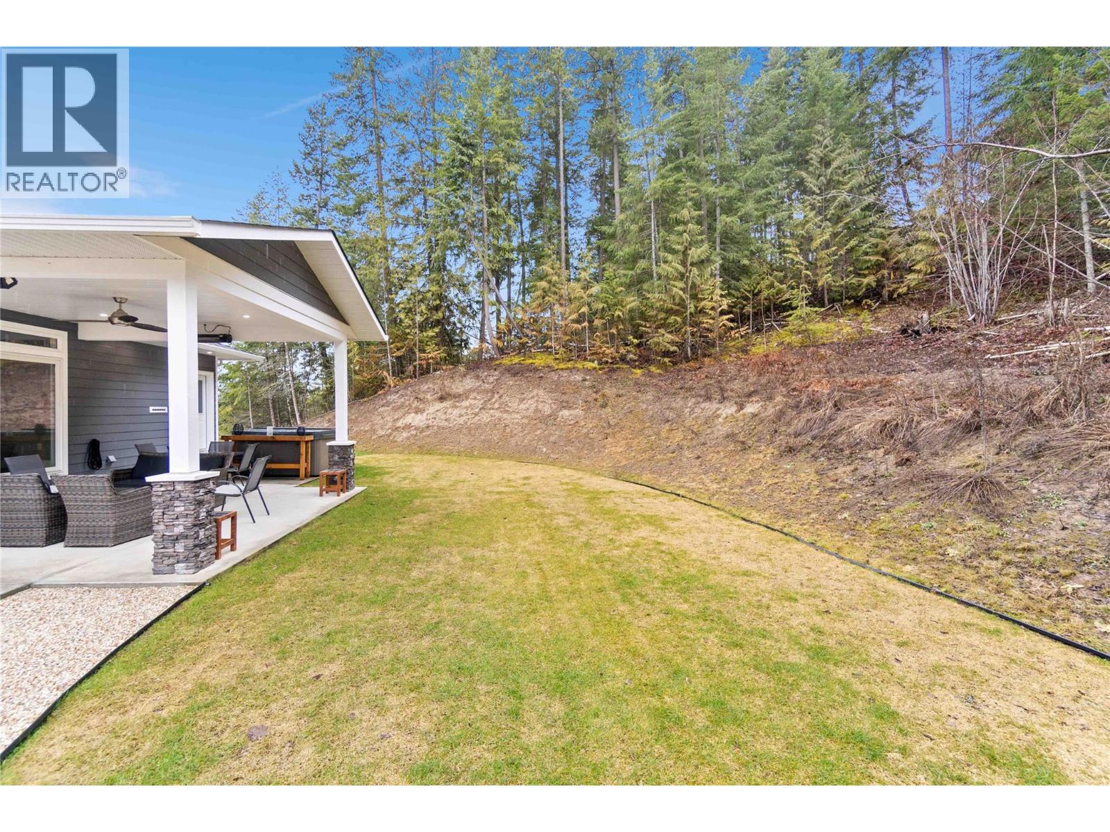 2763 Valleyview Drive, Blind Bay