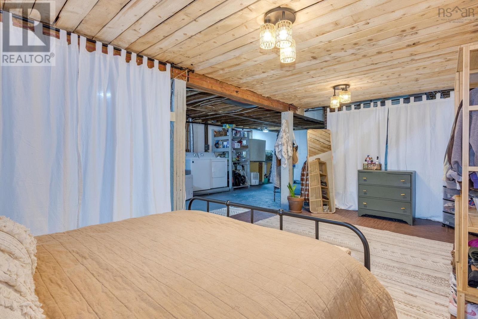 Property 2 of 35 of 145 Foster Street