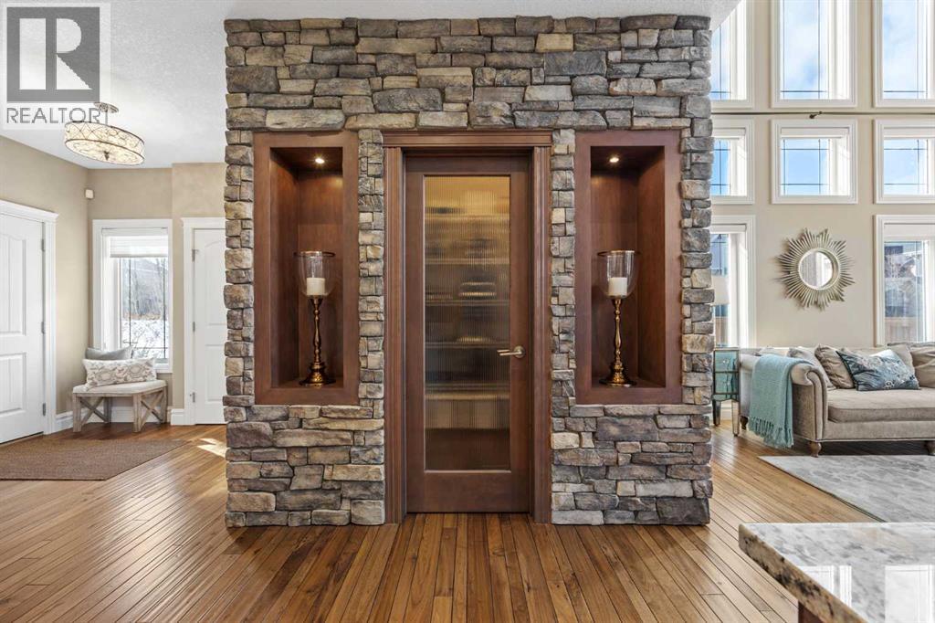 Single Family House for Sale in  Ascot Rise SW Aspen Woods Calgary 