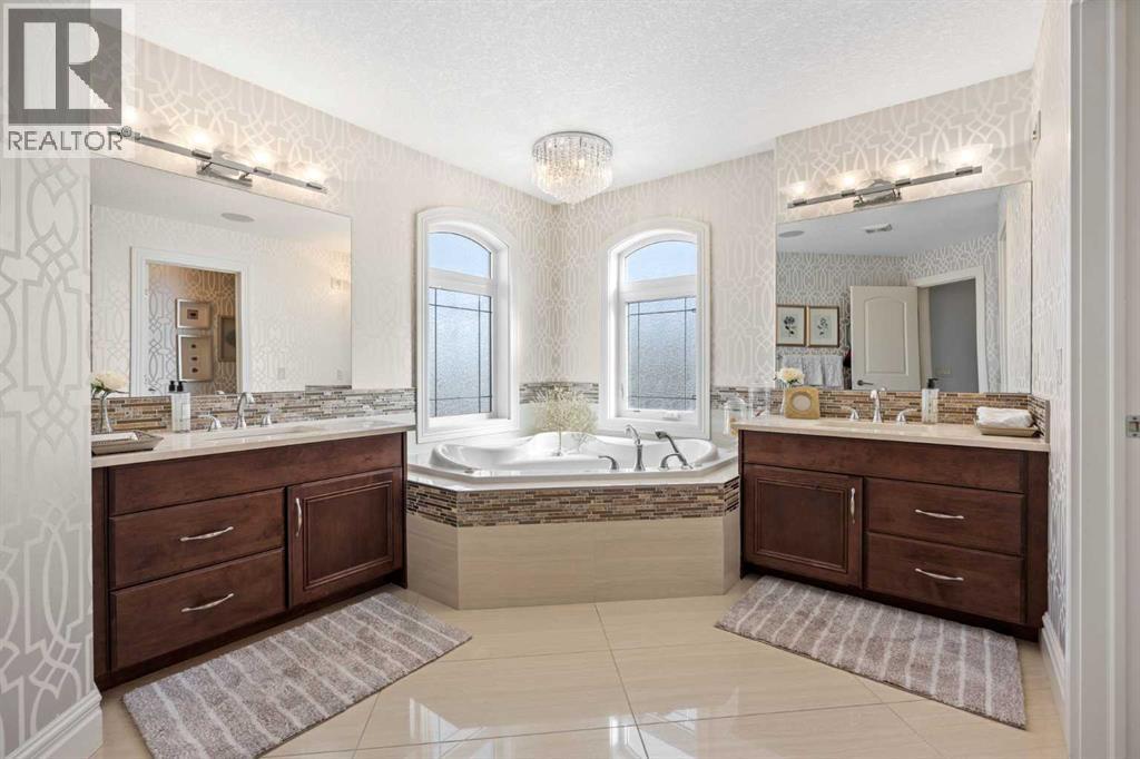 Single Family House for Sale in  Ascot Rise SW Aspen Woods Calgary 