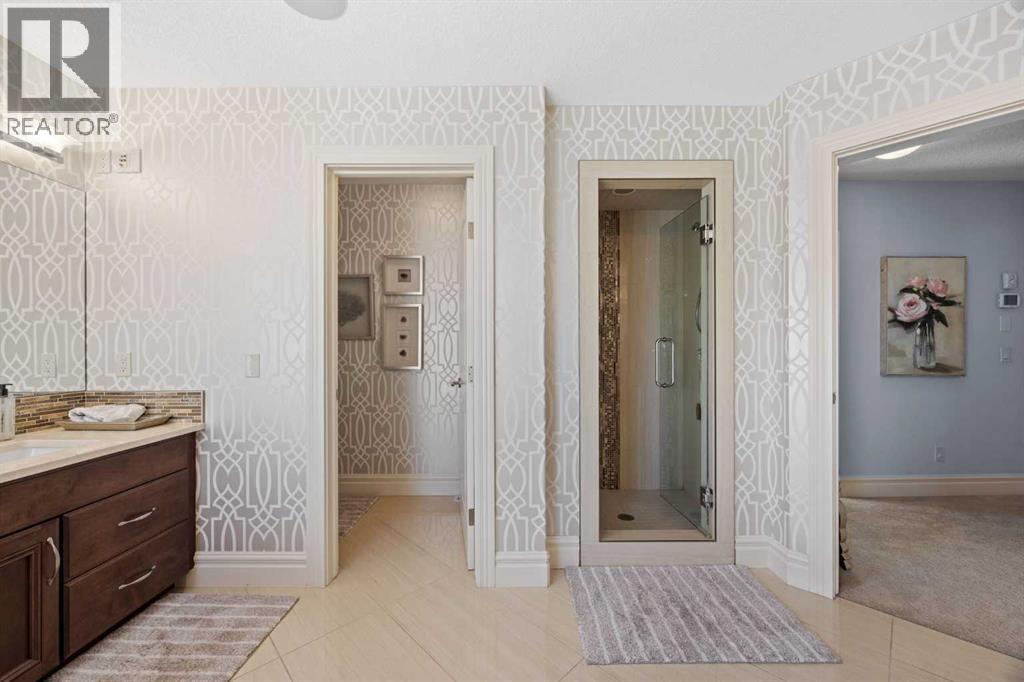 Single Family House for Sale in  Ascot Rise SW Aspen Woods Calgary 