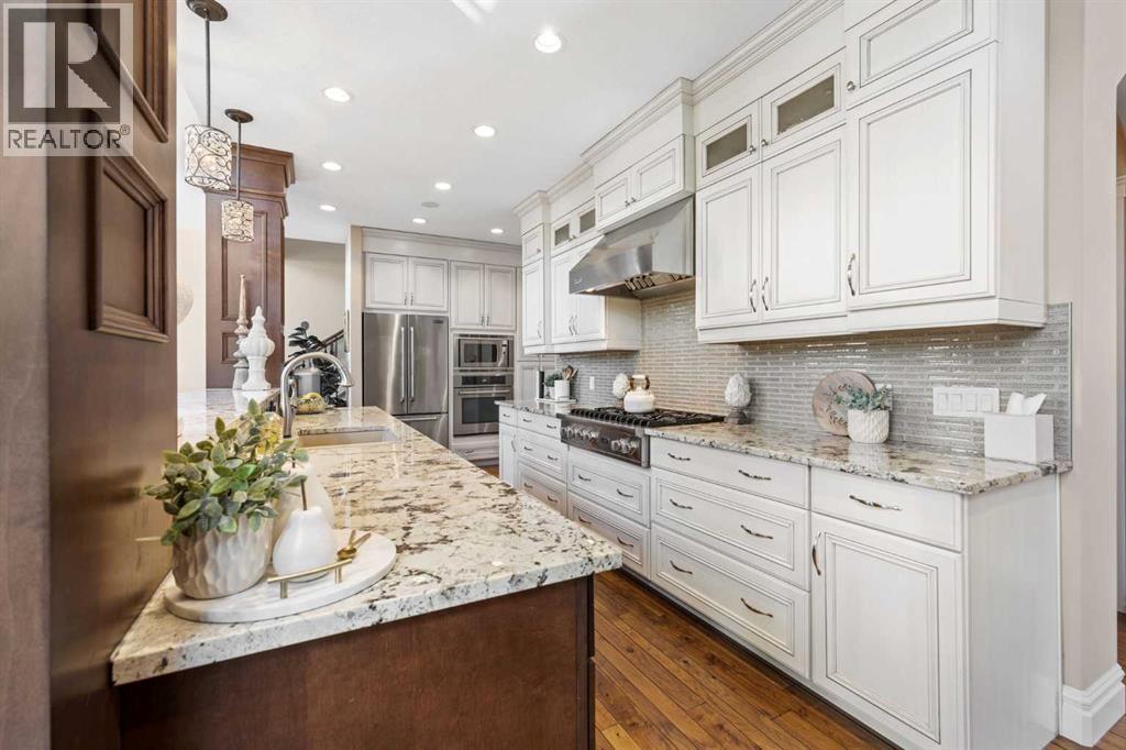 Single Family House for Sale in  Ascot Rise SW Aspen Woods Calgary 