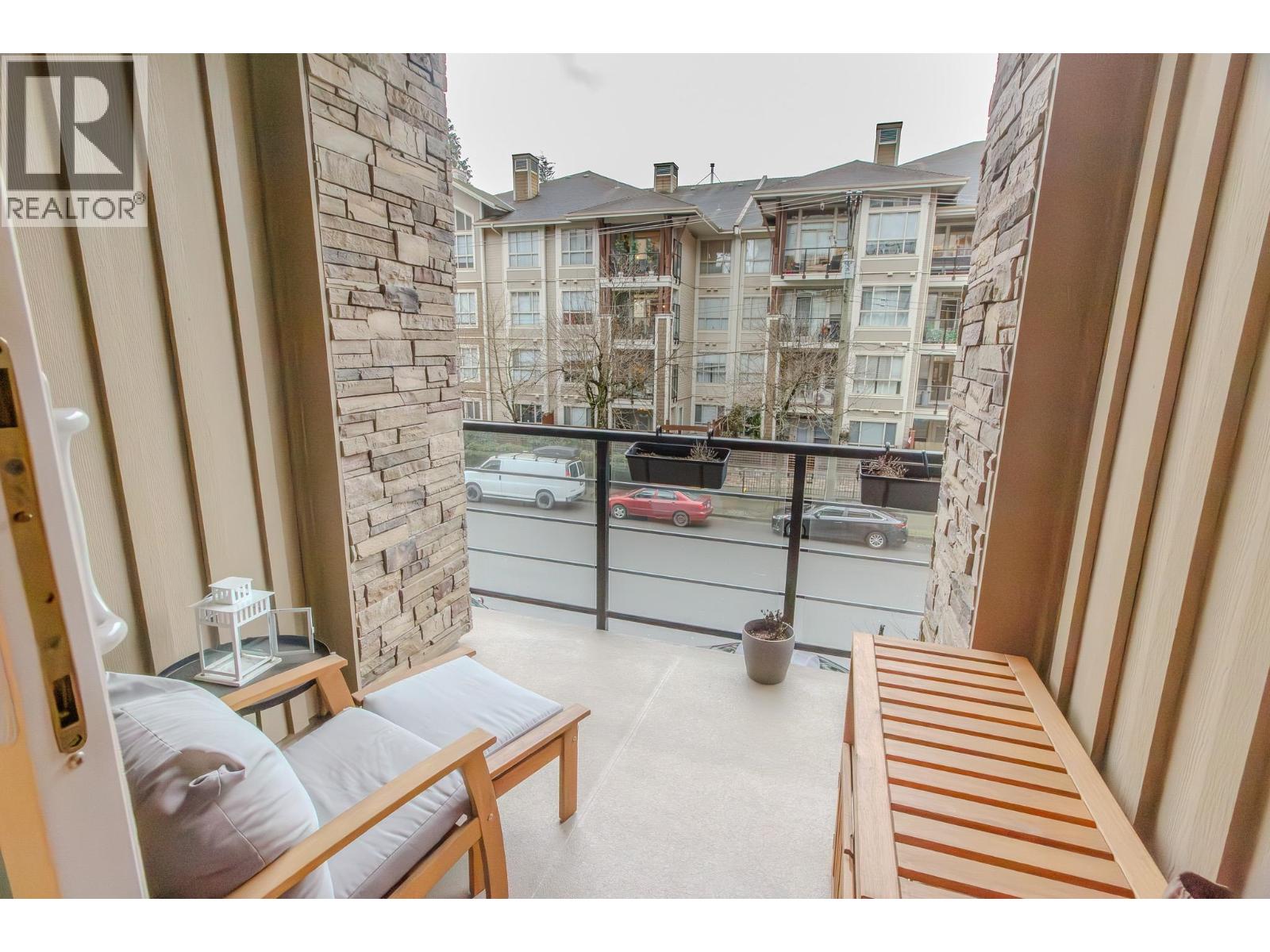 202 2495 WILSON AVENUE, Port Coquitlam