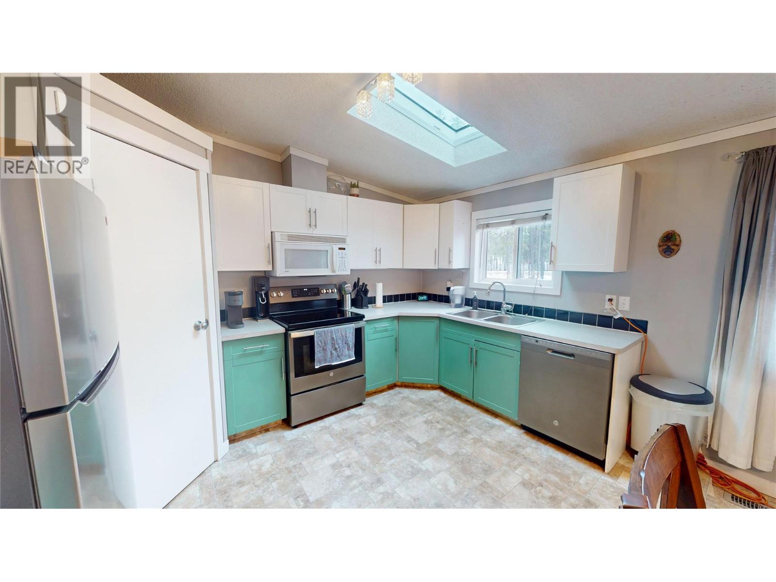 371 Red Cedar Crescent, Sparwood