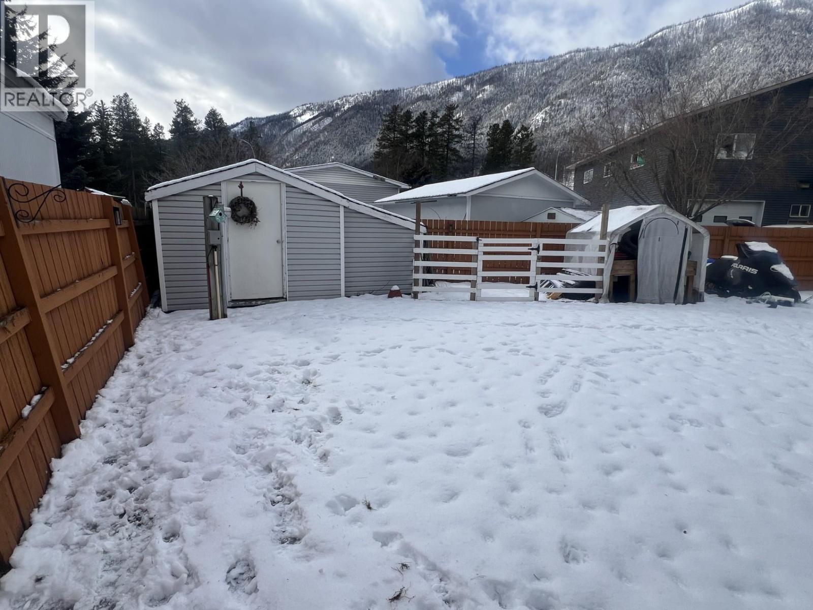 371 Red Cedar Crescent, Sparwood