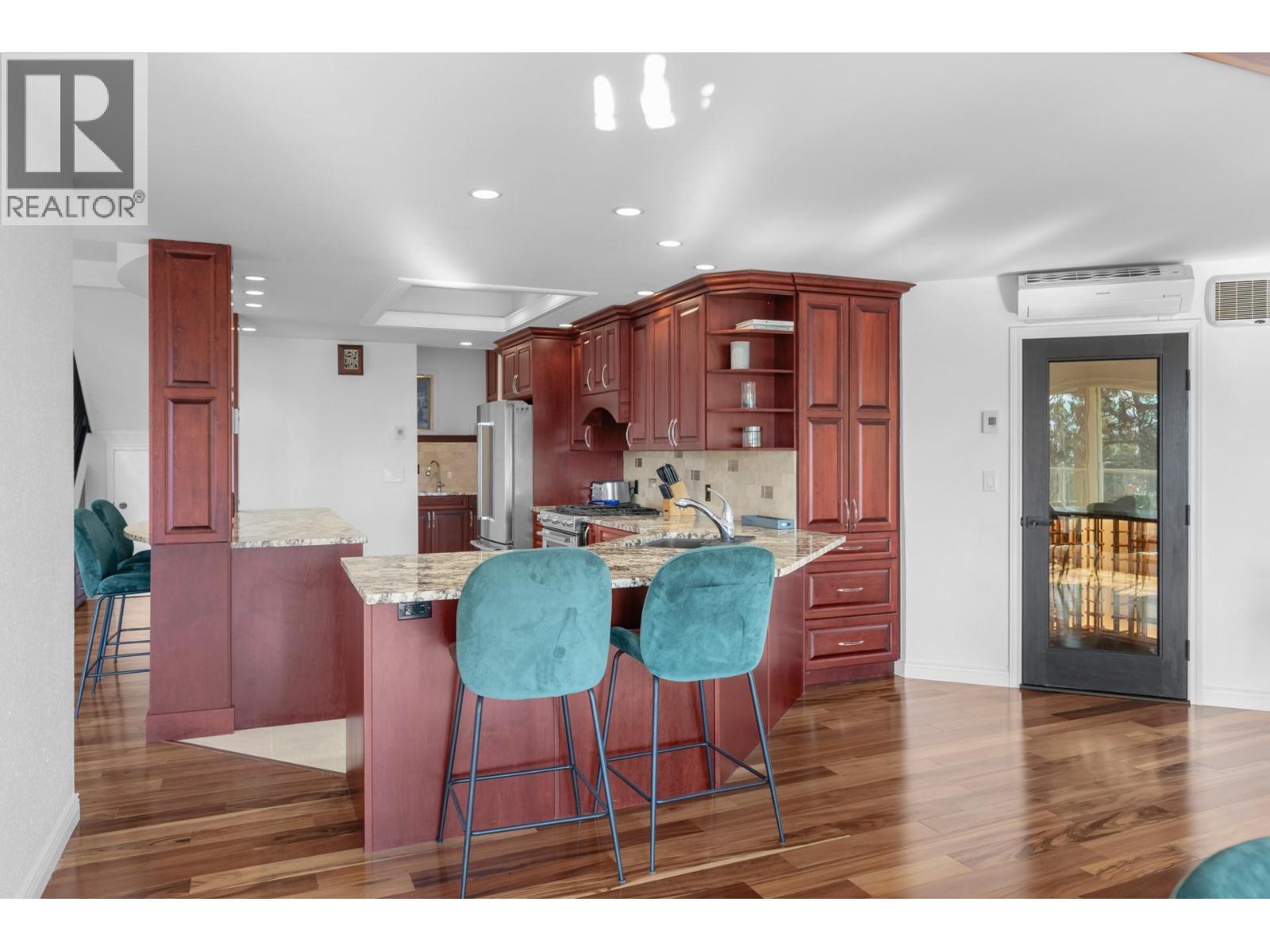 2771 Lakeridge Road, West Kelowna