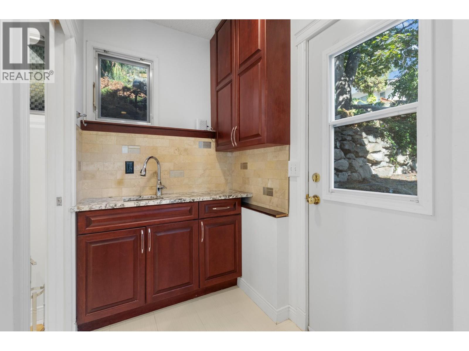 2771 Lakeridge Road, West Kelowna