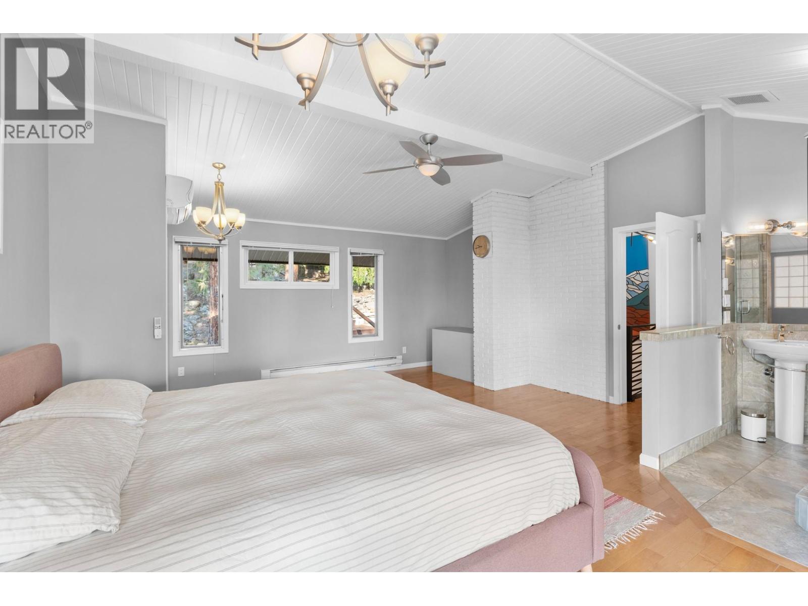 2771 Lakeridge Road, West Kelowna