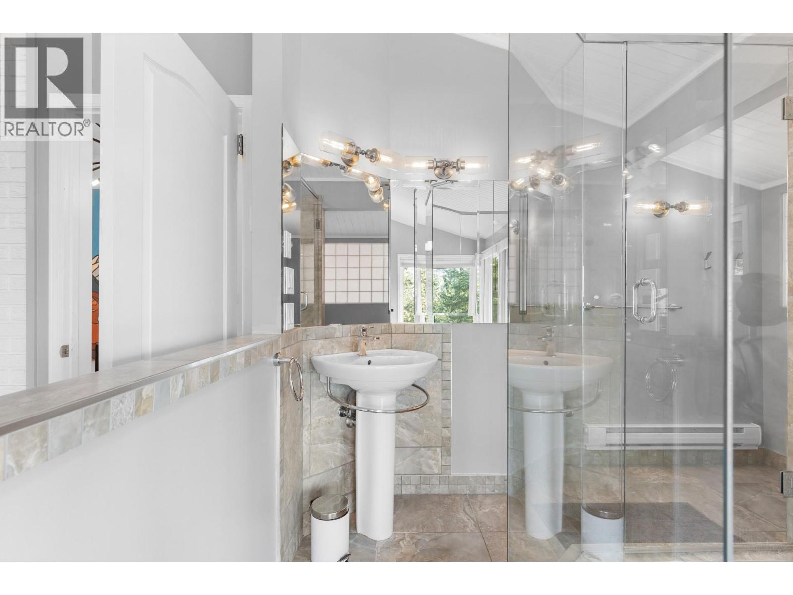 2771 Lakeridge Road, West Kelowna