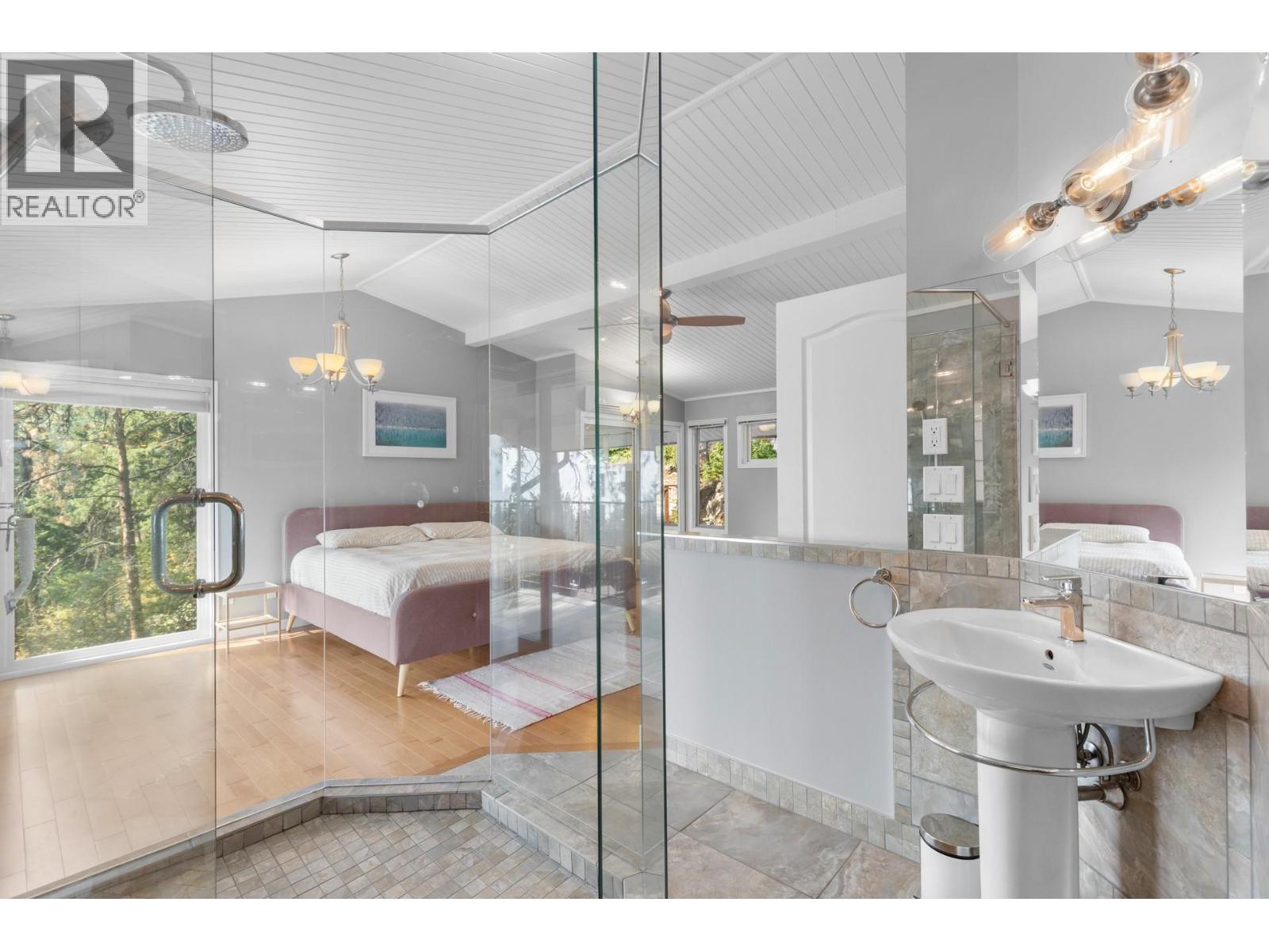 2771 Lakeridge Road, West Kelowna