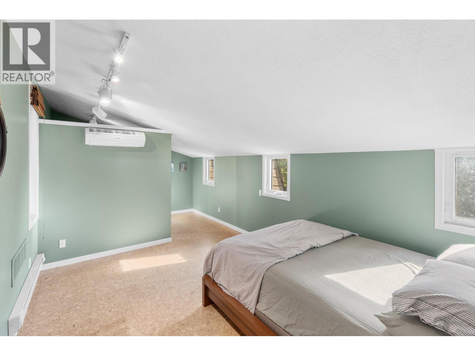 2771 Lakeridge Road, West Kelowna