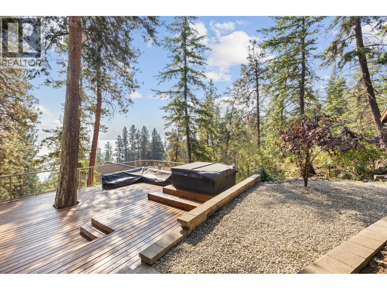 2771 Lakeridge Road, West Kelowna