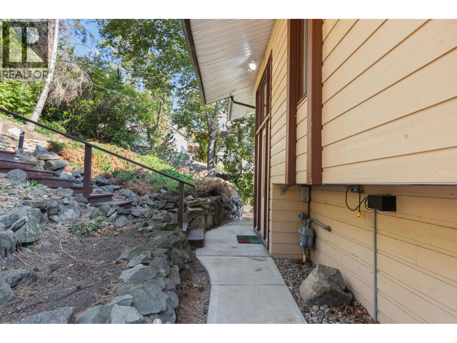 2771 Lakeridge Road, West Kelowna