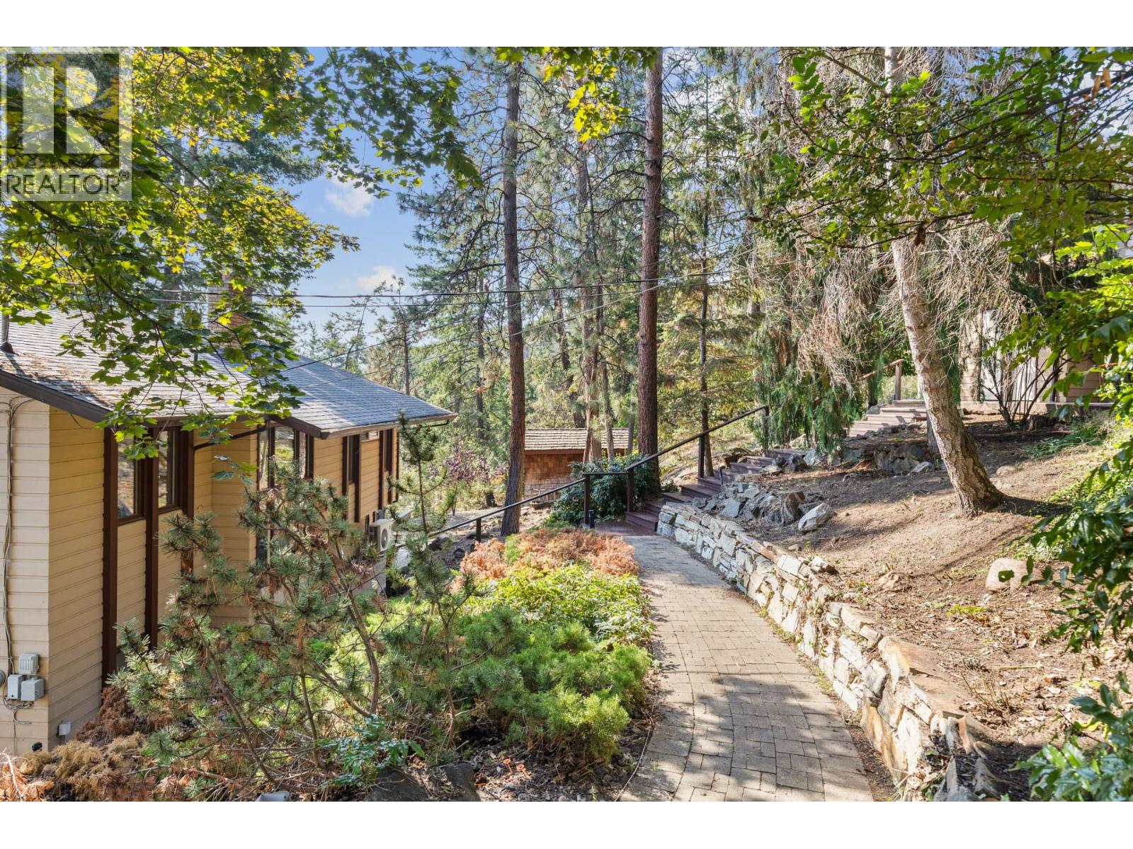 2771 Lakeridge Road, West Kelowna