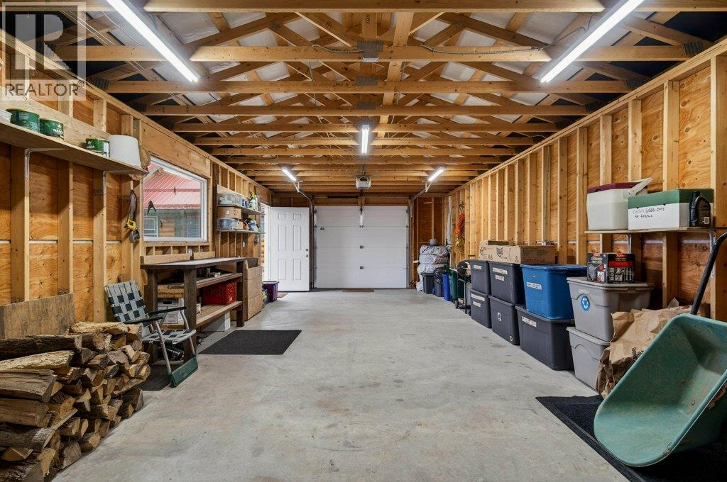 1421 10 Street SW, Salmon Arm