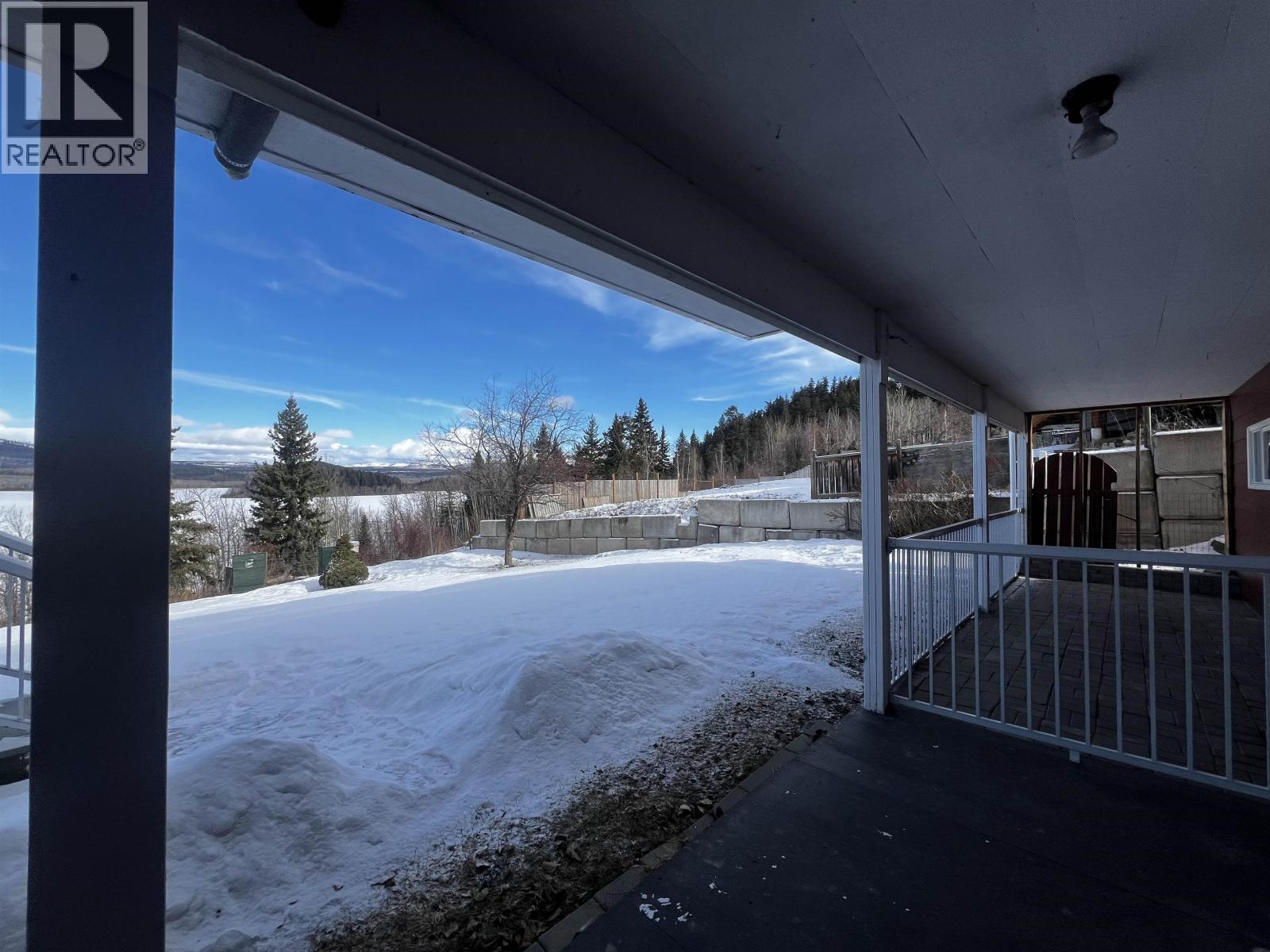 521 SIMON FRASER AVENUE, Fraser Lake